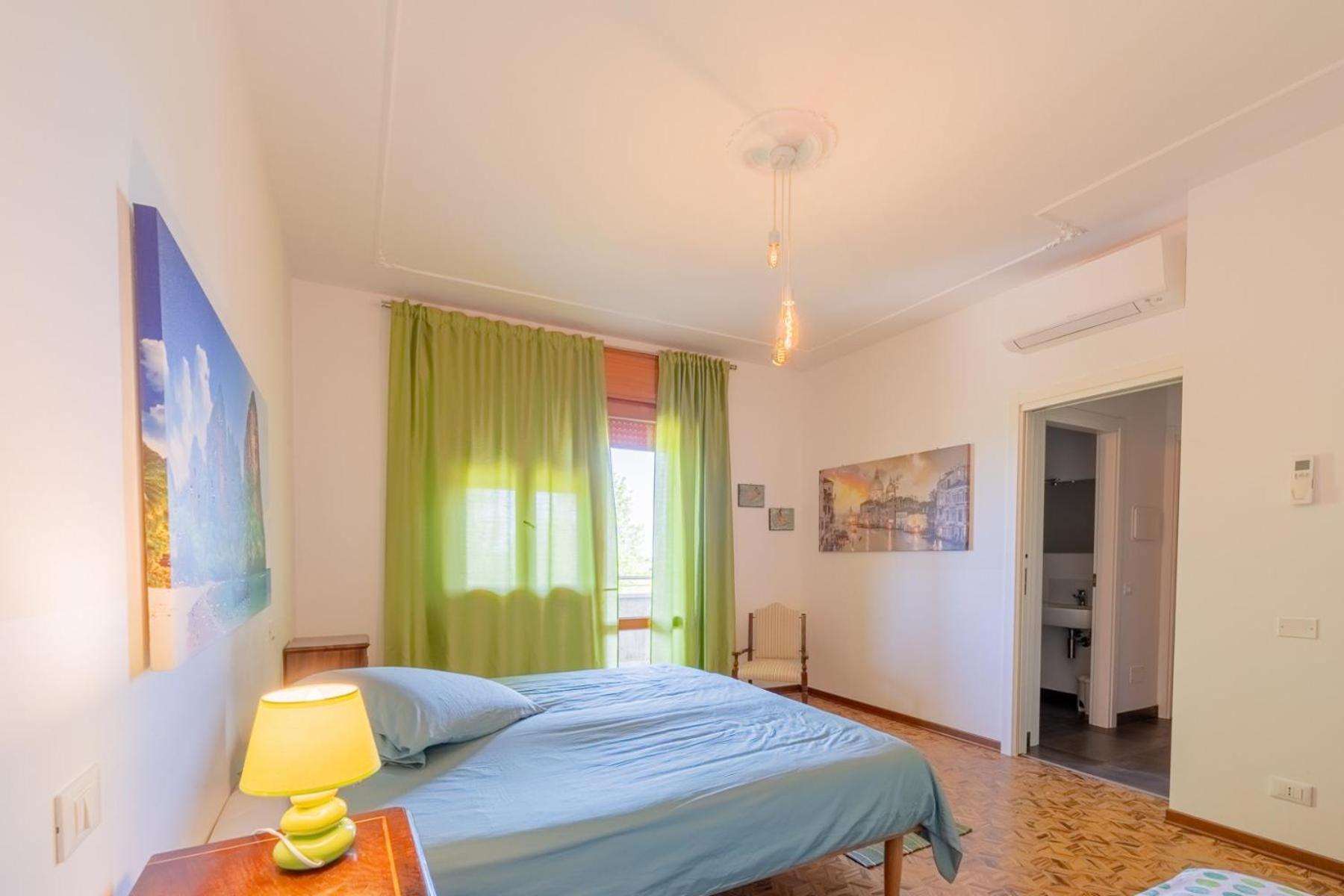 Bed & Breakfast Da Giacy Sant'Andra Bilik gambar